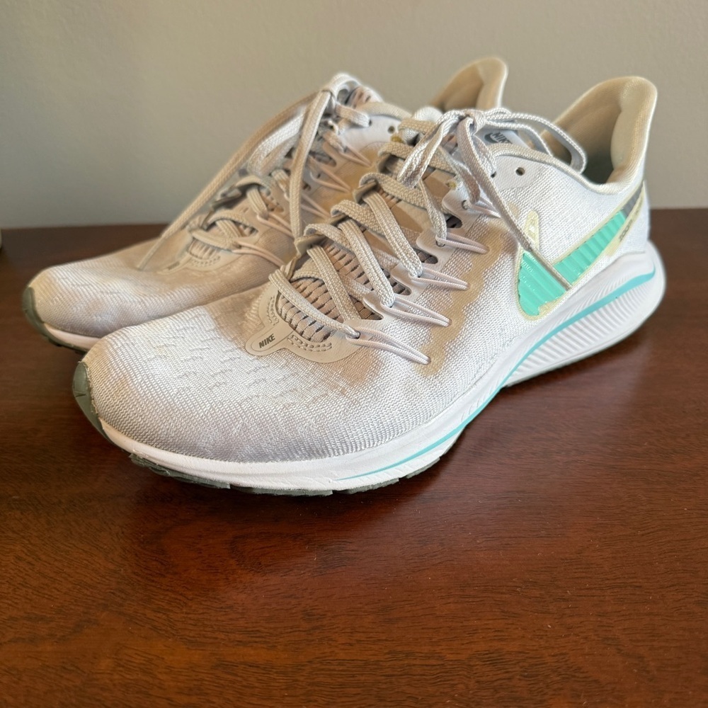 Nike Zoom Vomero 14 Women’s Running Shoes Size 9 - Picture 2 of 5
